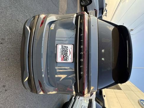 New 2026 Lincoln Nautilus Reserve w/ Jet Appearance Package image 4