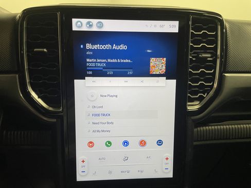 Used 2024 Ford Ranger XLT w/ Equipment Group 301A High image 8