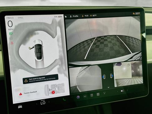 Used 2023 Tesla Model 3 Standard Range RWD image 22