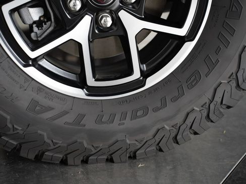 Used 2024 Jeep Wrangler Rubicon image 74