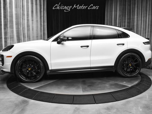 Used 2024 Porsche Cayenne Turbo GT AWD/4WD image 1