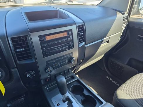 Used 2011 Nissan Titan SV w/ SV Value Truck Pkg AWD/4WD image 27