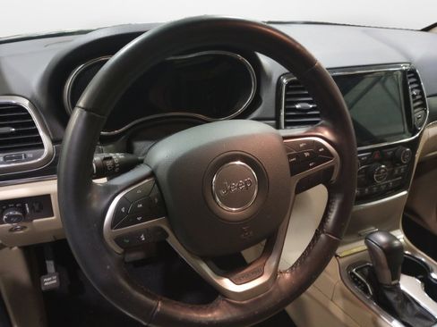 Used 2021 Jeep Grand Cherokee Limited image 13