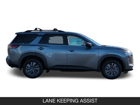 New 2026 Nissan Pathfinder SV image 6