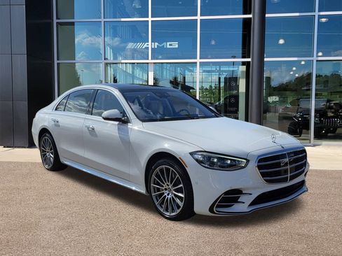 New 2026 Mercedes-Benz S 500 4MATIC image 3