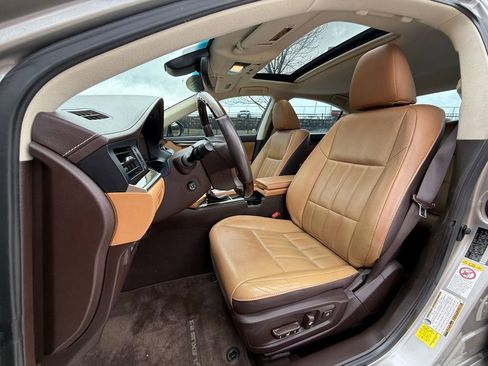 Used 2017 Lexus ES 350 w/ Luxury Package image 20