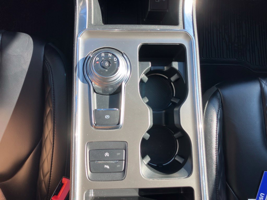 Used 2024 Ford Edge Titanium AWD/4WD image 23
