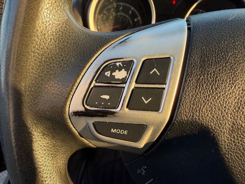 Used 2013 Mitsubishi Lancer ES image 36