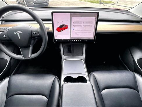 Used 2022 Tesla Model 3 Standard Range image 19