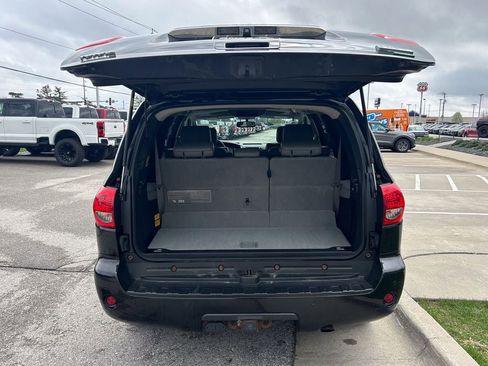 Used 2013 Toyota Sequoia Limited AWD/4WD image 18