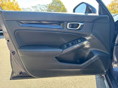 Used 2024 Honda Civic EX-L image 10