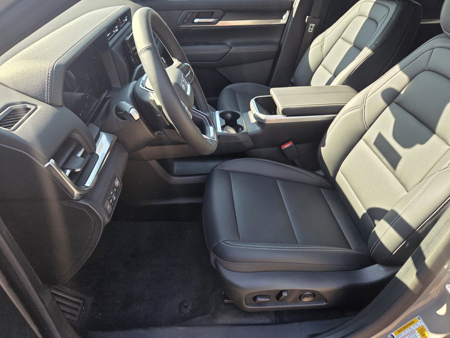 New 2027 GMC Terrain Elevation w/ Elevation Premium Package AWD/4WD image 25