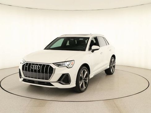Used 2019 Audi Q3 2.0T Prestige AWD/4WD image 12