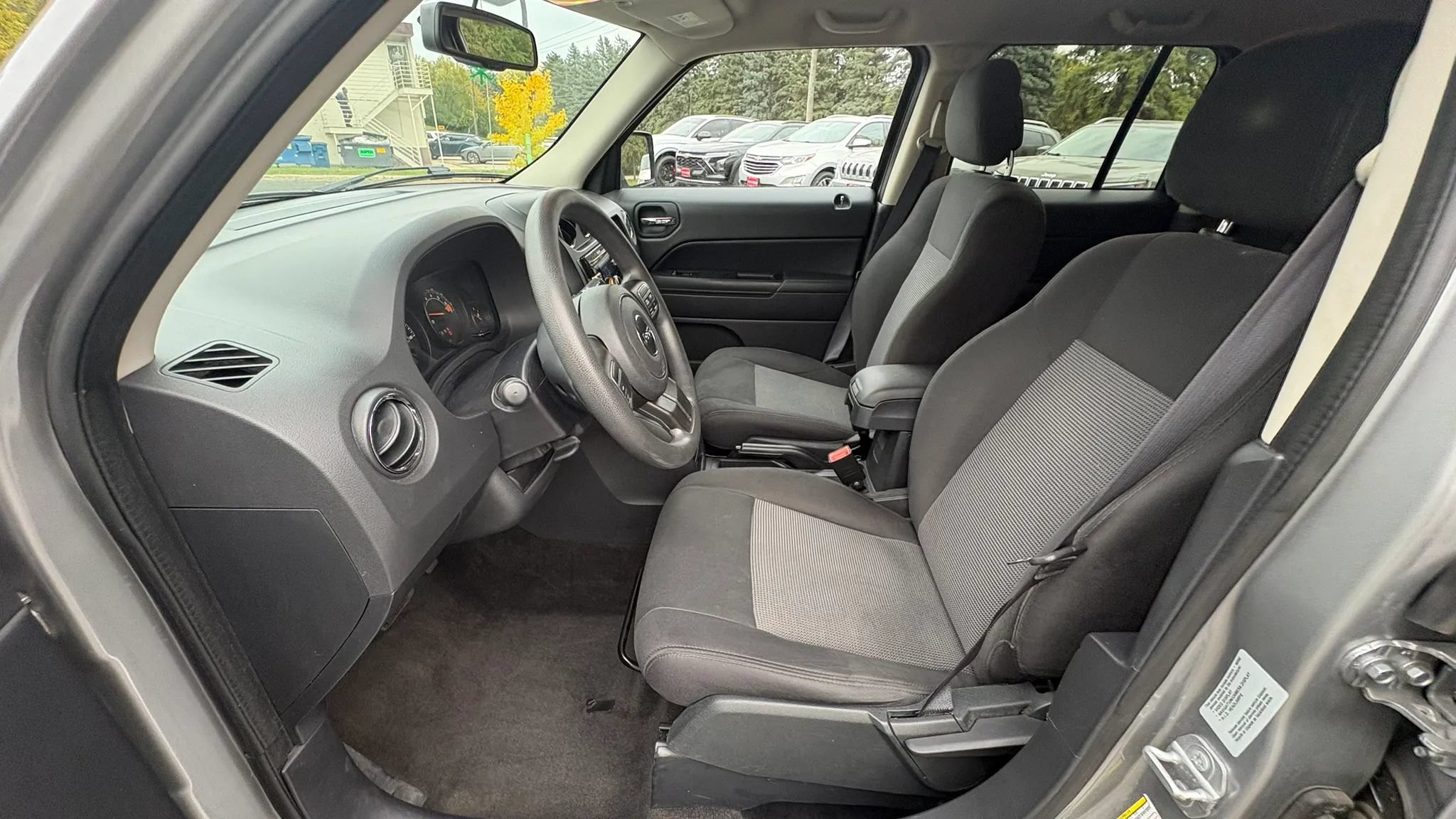Used 2015 Jeep Patriot Sport w/ Power Value Group AWD/4WD image 2