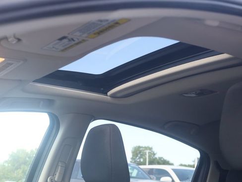 Used 2021 Honda HR-V EX image 3