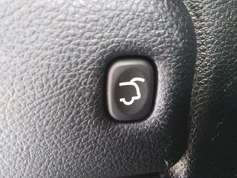 Used 2019 Jeep Grand Cherokee Altitude image 9