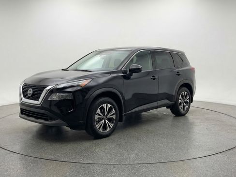 Used 2023 Nissan Rogue SV FWD image 3