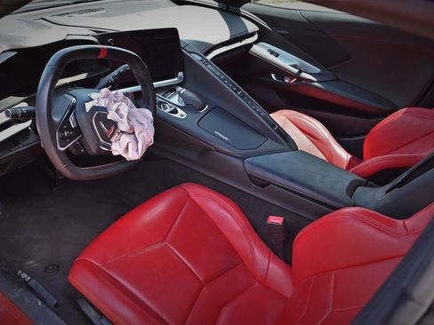 Used 2022 Chevrolet Corvette Stingray Convertible w/ Z51 Performance Package RWD image 13