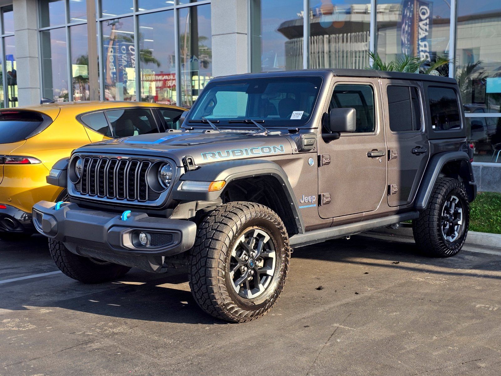 Used 2024 Jeep Wrangler Unlimited Rubicon 4xe AWD/4WD image 2