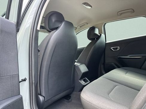 New 2026 Kia K4 FWD image 14