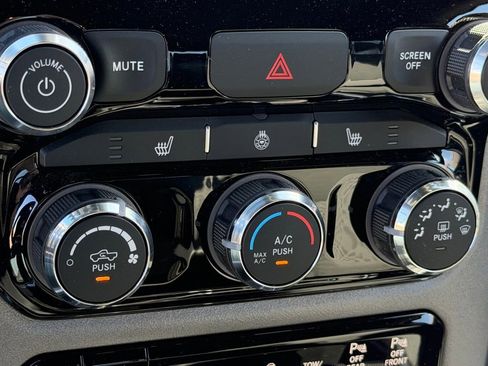 Used 2025 RAM 2500 Big Horn image 28