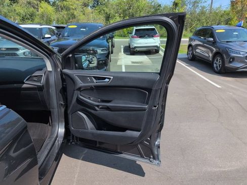 Certified 2018 Ford Edge SEL w/ Equipment Group 201A AWD/4WD image 14