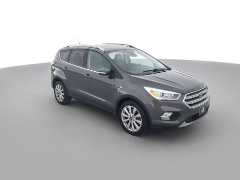 Used 2017 Ford Escape Titanium w/ Equipment Group 301A FWD image 3