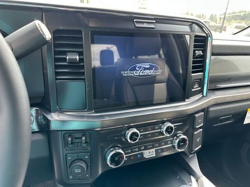 New 2025 Ford F350 Lariat image 19