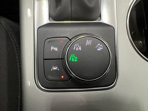 Used 2024 Chevrolet Blazer LT w/ Convenience Package AWD/4WD image 32