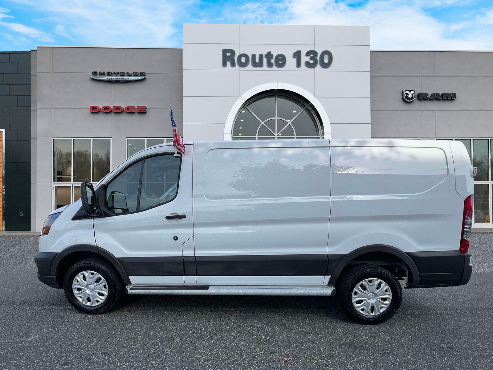 Used 2025 Ford Transit 250 Low Roof w/ Exterior Upgrade Package RWD image 5