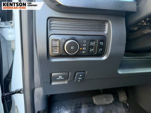 Used 2025 Ford F250 Lariat w/ Black Appearance Package image 21