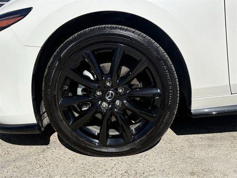 Used 2025 MAZDA MAZDA3 Hatchback w/ Appearance Package image 9