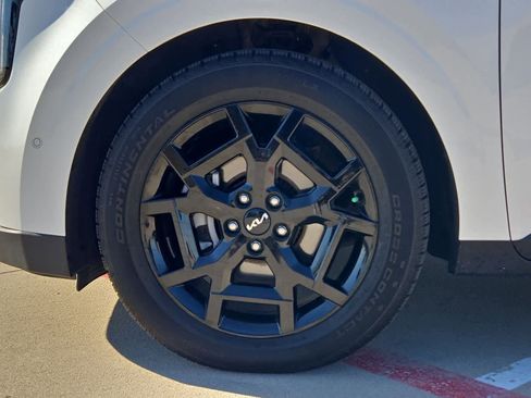 Certified 2025 Kia Carnival SX w/ SX Dark Edition Package image 11