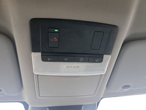 Used 2023 Nissan Rogue SV image 24