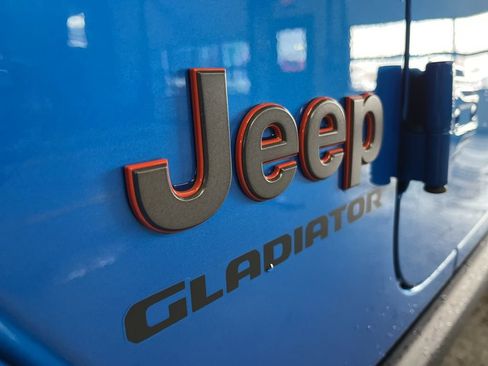 Used 2021 Jeep Gladiator Mojave w/ LED Lighting Group image 12