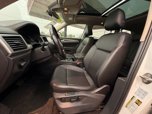 Used 2018 Volkswagen Atlas SEL AWD/4WD image 3