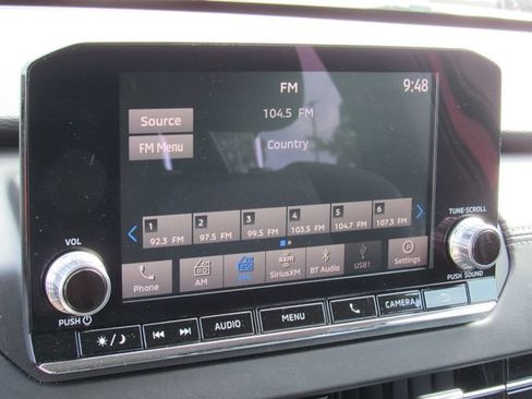 Used 2023 Mitsubishi Outlander ES FWD image 23
