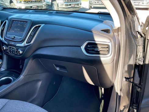 Used 2024 Chevrolet Equinox LT image 18