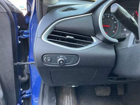 Used 2023 Chevrolet Malibu LT image 11