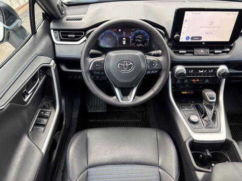Used 2024 Toyota RAV4 XSE w/ Advanced Technology Package AWD/4WD image 3