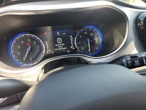 New 2026 Chrysler Pacifica Limited w/ S Appearance Package image 18