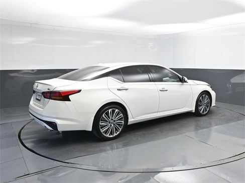 New 2025 Nissan Altima 2.5 SL image 15