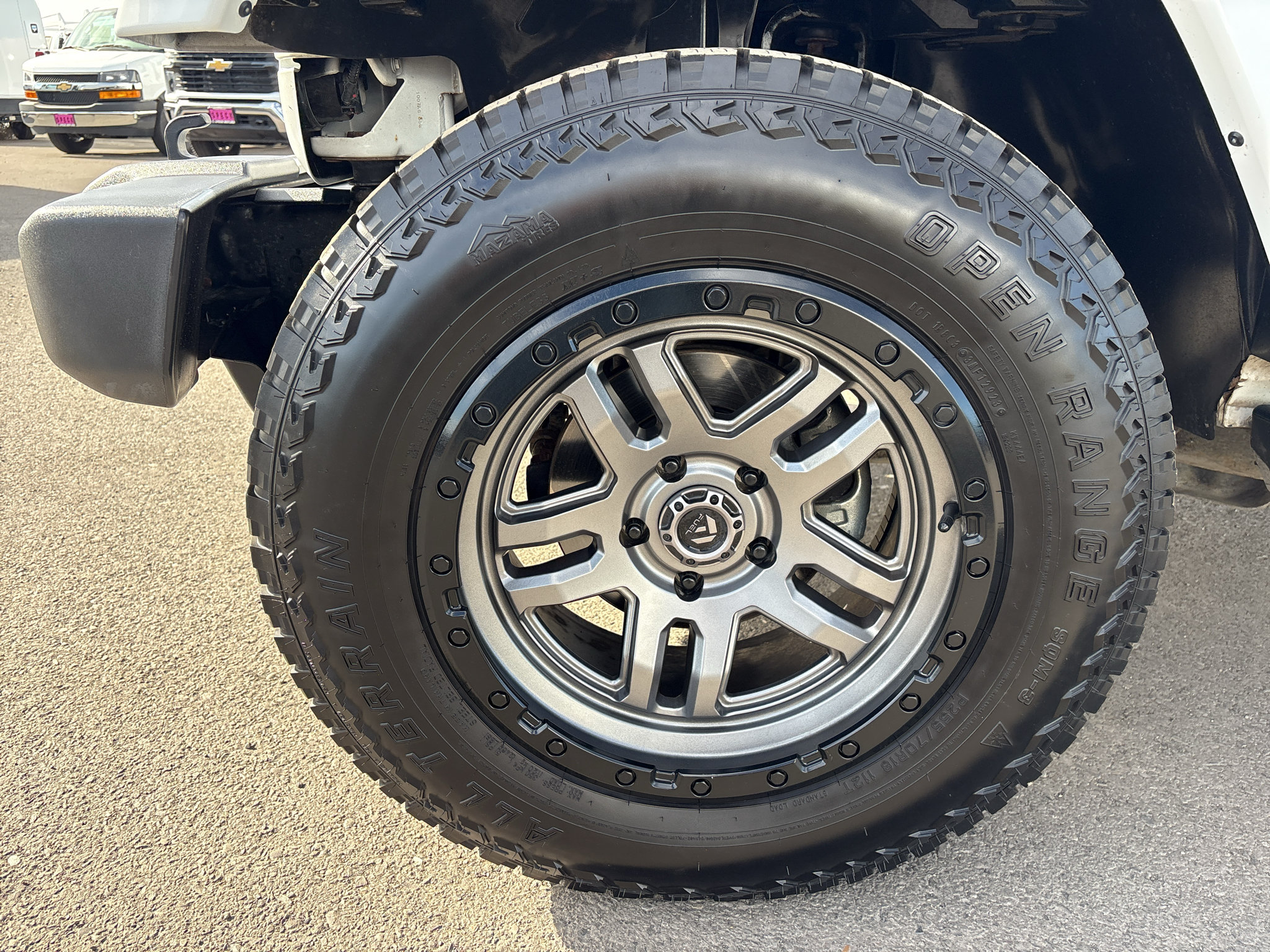 Used 2015 Jeep Wrangler Sahara w/ Connectivity Group AWD/4WD image 9