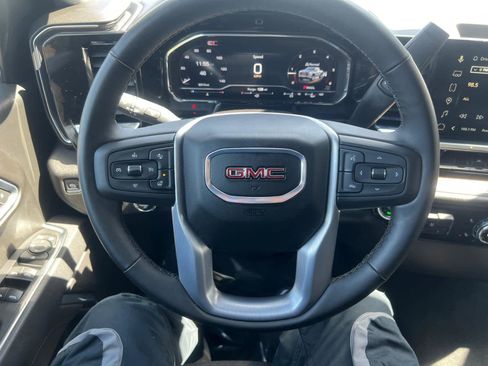 Certified 2025 GMC Sierra 1500 Elevation image 16