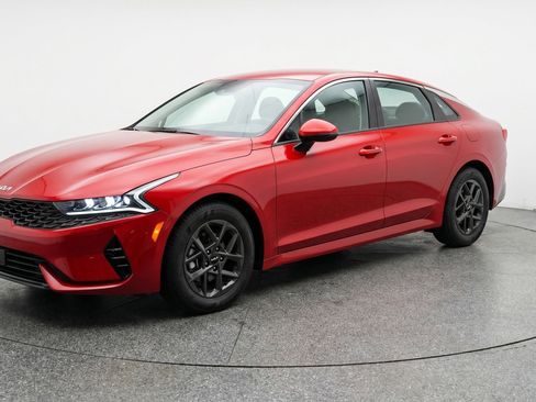 Used 2025 Kia K5 LXS FWD image 3