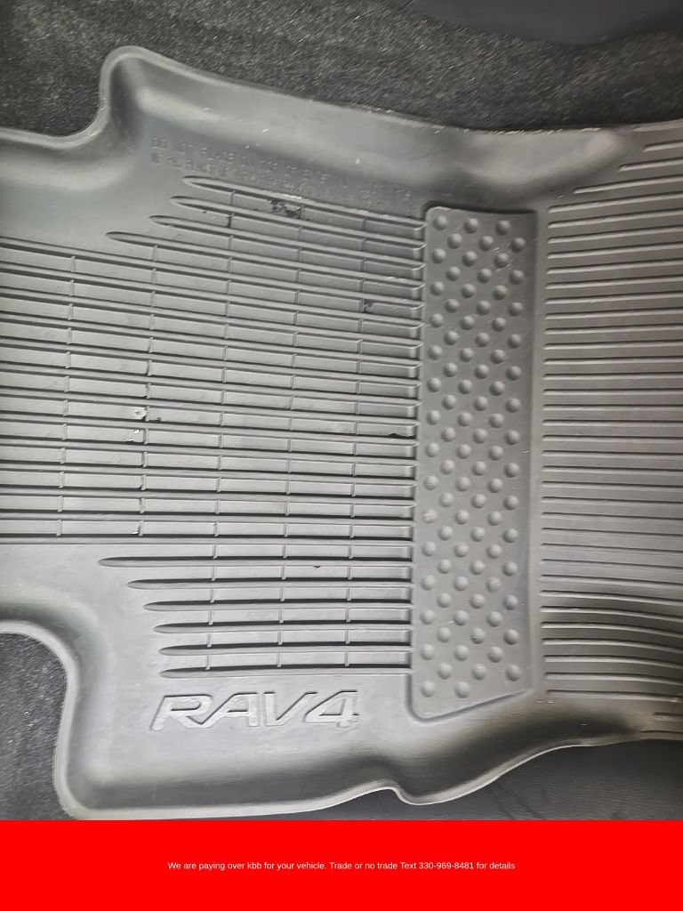 Used 2023 Toyota RAV4 LE AWD/4WD image 24