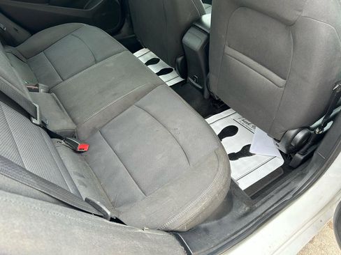 Used 2018 Chevrolet Cruze LT image 11