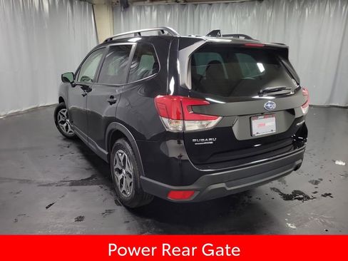 Used 2023 Subaru Forester Premium AWD/4WD image 6