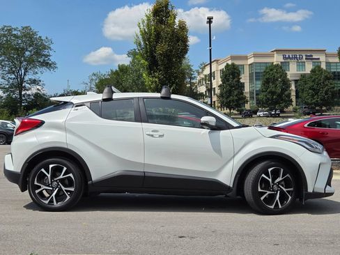 Used 2021 Toyota C-HR XLE FWD image 27