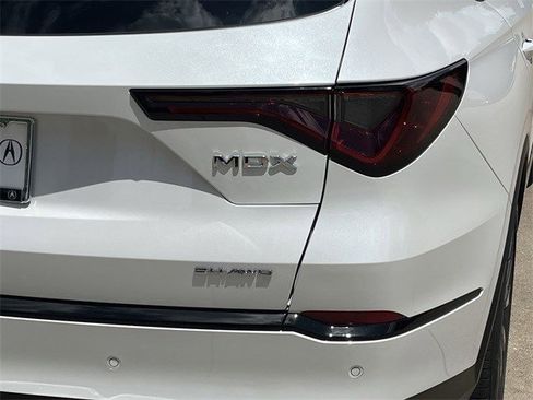 Used 2026 Acura MDX A-Spec image 7